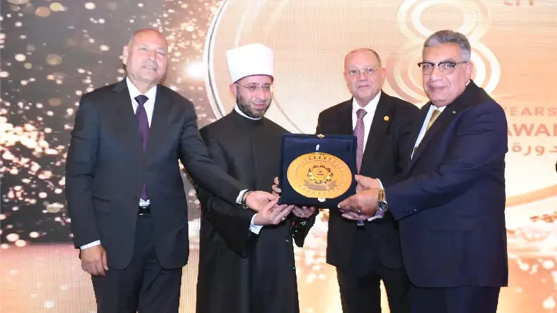 محافظ الدقهلية يشهد حفل تسليم جائزة محمد ربيع للبحث العلمي