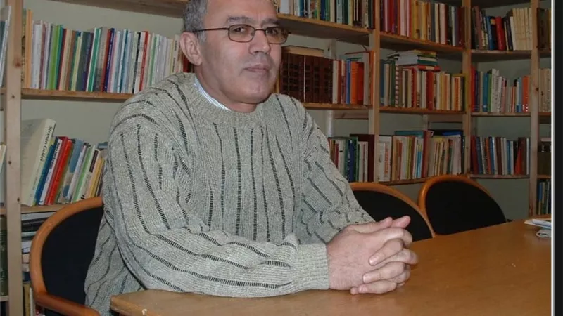 الروائي الكردي كامران سمو هدلي يُترجم أعماله الروائية للعربية 
