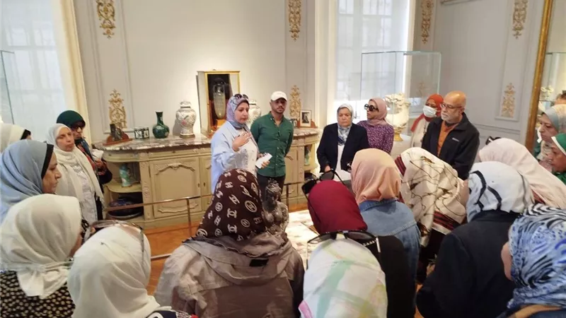 كبار السن في جولة بمتحف محمود خليل ضمن مبادرة «فرحانين»