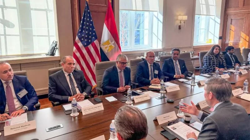مصر تروج للاستثمار الأمريكي في قناة السويس