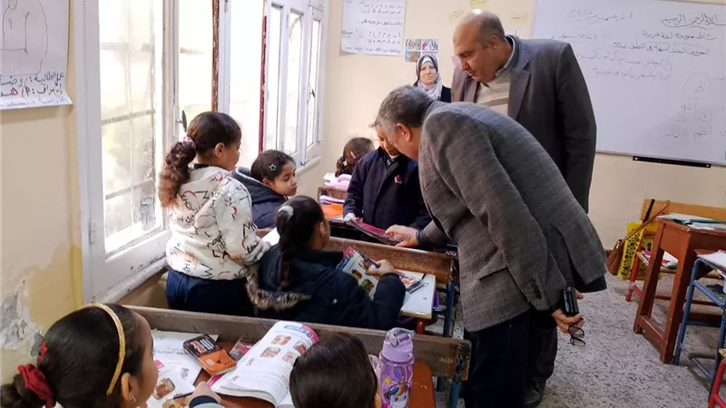 وكيل تعليم البحيرة يؤكد ضرورة انتهاء أعمال التقييم واستكمال سجلات الدرجات