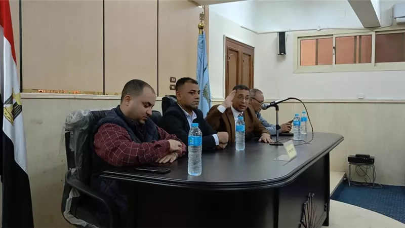 مركز مدينة البياضية بالأقصر يتابع مواجهات التعديات على الأراضي الزراعية
