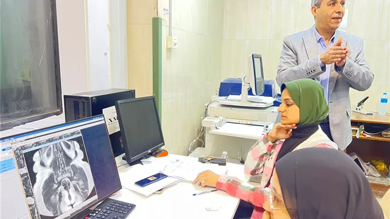 جامعة سوهاج الأهلية تطلق تدريبا عمليا لطلاب قسم الأشعة بالمستشفى الجامعى 