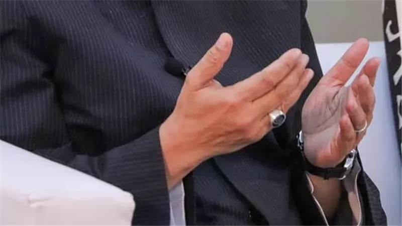 دعاء فك الكرب وتفريج الهم والحزن.. أكثر منه في الصباح والمساء