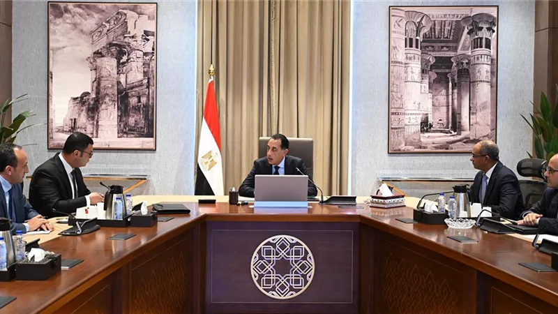 مدبولي يُتابع خطة التوسع في إقامة محطات تحلية مياه البحر