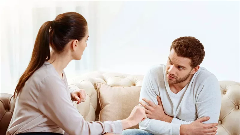 منها الردود المتأخرة.. 6 تصرفات من الرجال تزعج المرأة 
