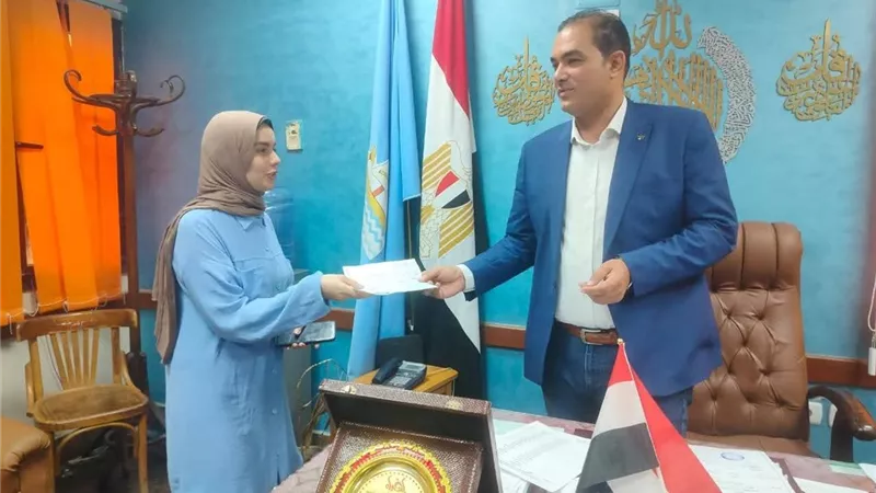 مدير إدارة دسوق يعلن الانتهاء من توزيع المعلمين الجدد بمسابقة 30 ألف معلم
