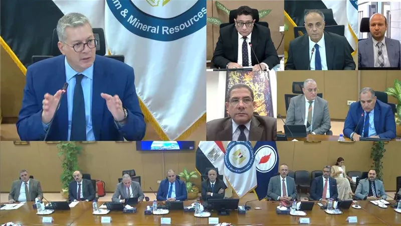  وزير البترول: ميناء الحمراء ركيزة استراتيجية لجذب الاستثمارات  