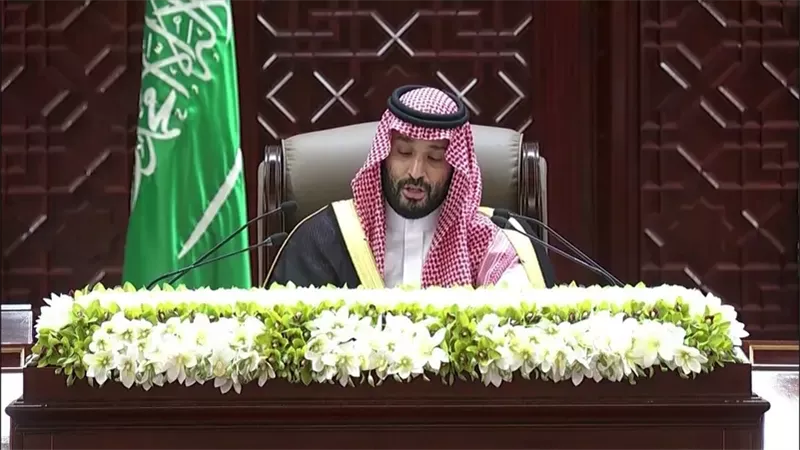ولي العهد السعودي يتجه إلى الدوحة للمشاركة في القمة العربية الإسلامية الطارئة