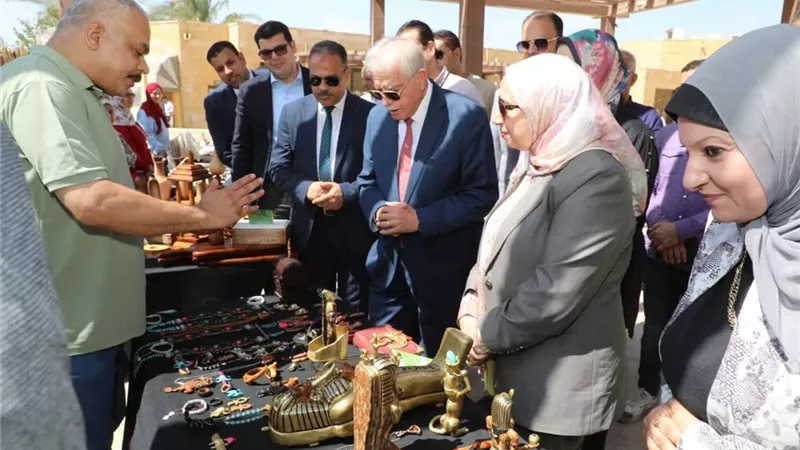 عظمة الحضارة الفرعونية.. مستشار رئيس الجمهورية يزور منطقة آثار تل بسطا بالزقازيق |صور