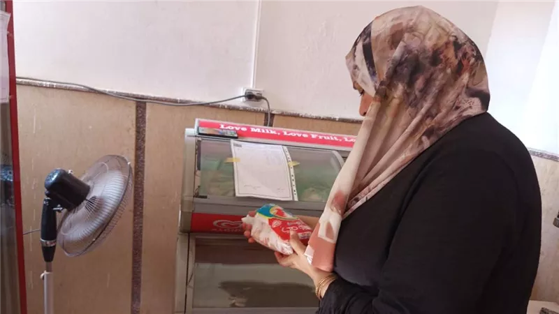 حملة تفتيش بيطري موسعة على مطبخ مستشفى الزرقا لضمان سلامة الغذاء |صور