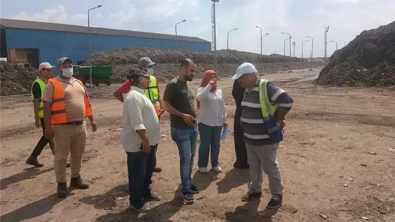  لضمان بيئة نظيفة وآمنة .. محافظ الدقهلية يتابع سير العمل فى مصانع تدوير المخلفات 