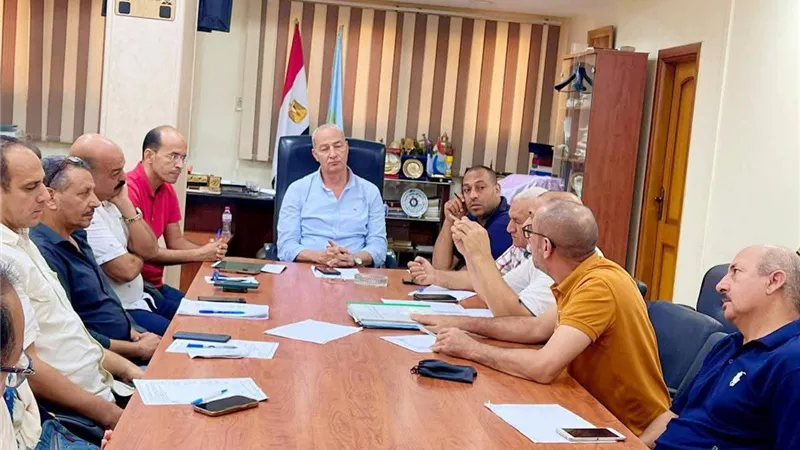 وكيل وزارة الشباب بكفر الشيخ يتابع إجراءات الأمن والسلامة فى الهيئات الرياضية