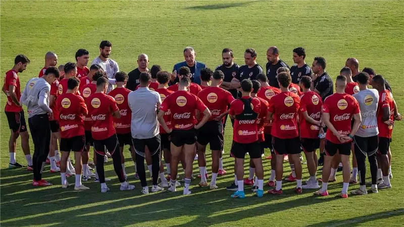 بفرمان من الخطيب.. تجميد مستحقات لاعبي الأهلي بعد تدهور النتائج  
