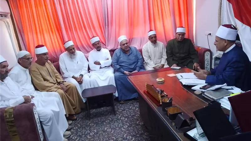وكيل وزارة الأوقاف بكفرالشيخ يعقد مقابلات المحالين للمعاش من الأئمة والوعاظ