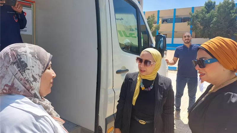 الكشف على 780 مواطنًا خلال يومي القافلة الطبية بأبو عطوة