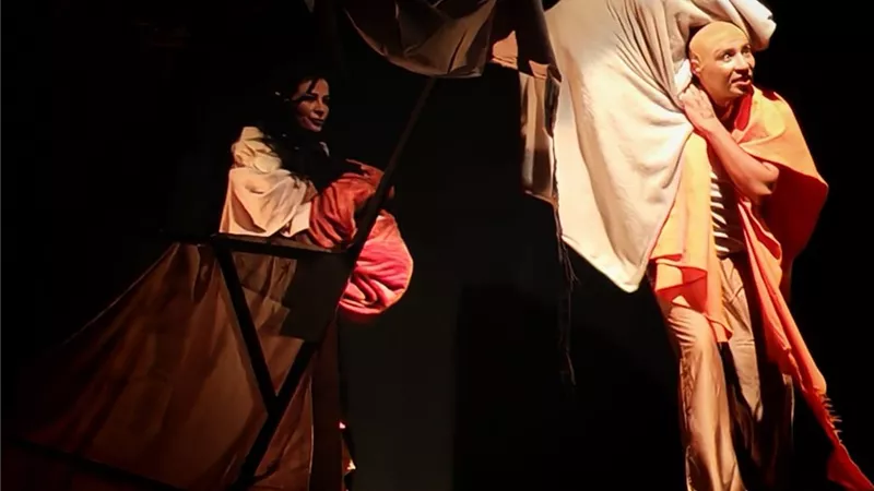 الإمارات حاضرة بعرض 