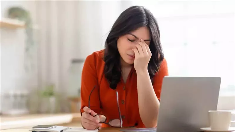 التدمير الذاتي.. لماذا نعرقل أنفسنا؟ وكيف نتغلب على أنماطنا السلبية؟