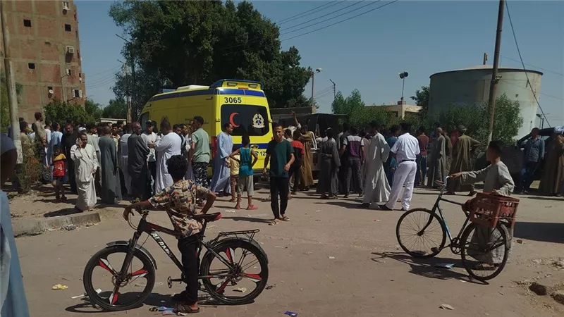 أخذا بالثأر.. ضبط المتهمين بقتل مزارع ونجله خلال عودتهما من عزاء في قنا 