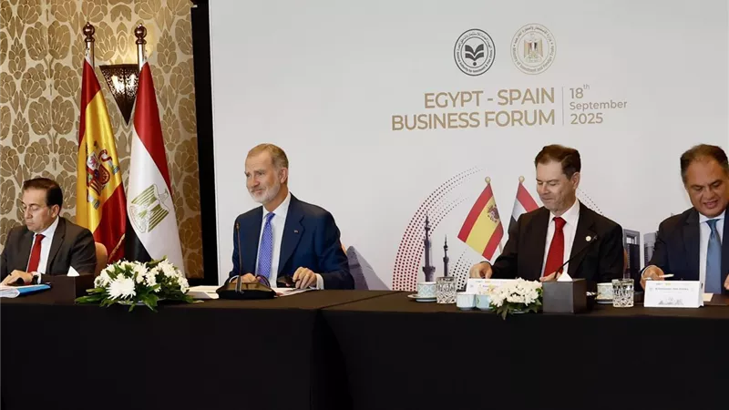 إفطار عمل بحضور الملك فيليبي بين وفد من رجال الأعمال المصريين والإسبان