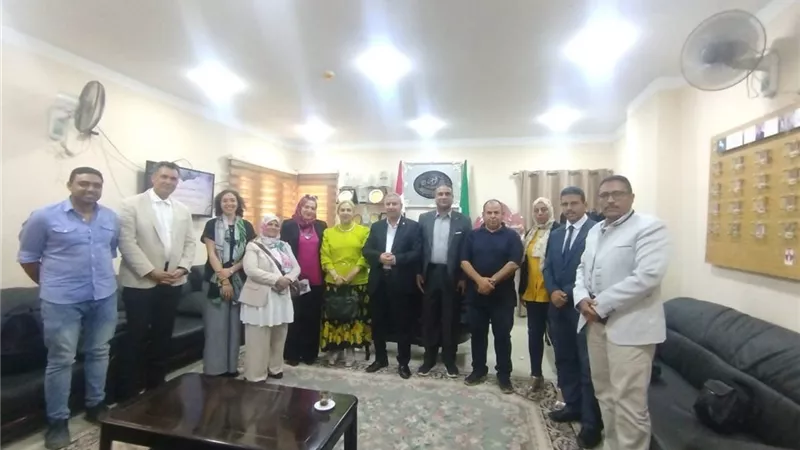 وضع برامج علاجية.. وكيل تعليم الشرقية  يستقبل رئيس الادارة المركزية لمعالجة التسرب 