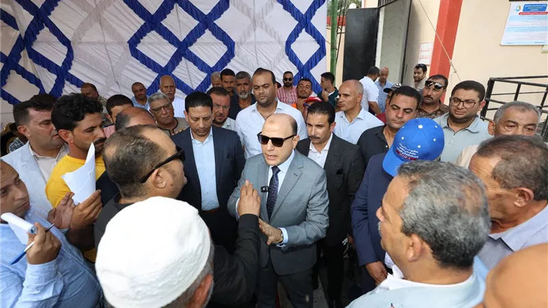 المواطن أولًا.. محافظ كفرالشيخ يستمع لشكاوى وطلبات أهالي قرية الشيخ مبارك