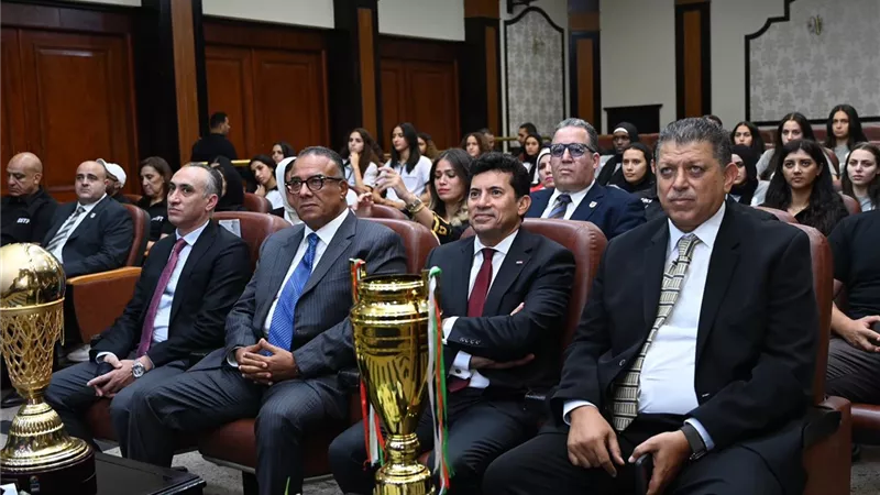 وزير الرياضة يكرم بطلات مصر لكرة اليد والسلة بعد التتويج ببطولة إفريقيا