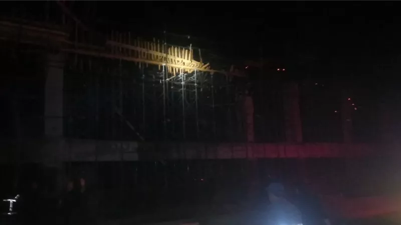 اندلاع حريق فى محطة القطار السريع تحت الانشاء بمدينة إدفو شمال أسوان 