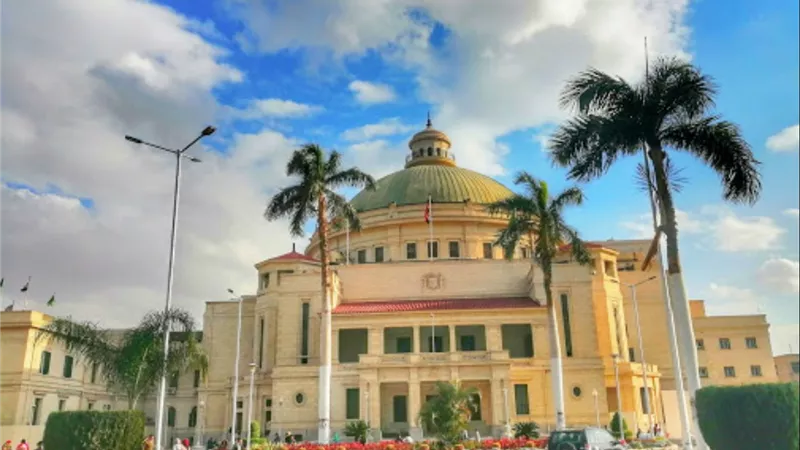 جامعة القاهرة تطلق المرحلة الأولى من مشروع تطوير الحرم الجامعي 