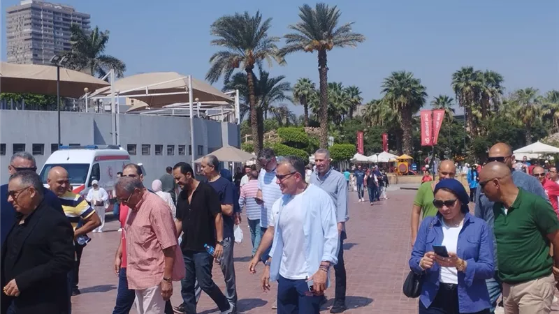 خالد مرتجي يدلي بصوته في الجمعية العمومية للنادي الأهلي 