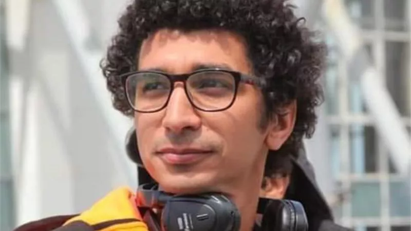 لو مافهمتوش ماتقلقوش.. المخرج كريم الشناوي يشوق الجمهور ببرومو السادة الأفاضل 