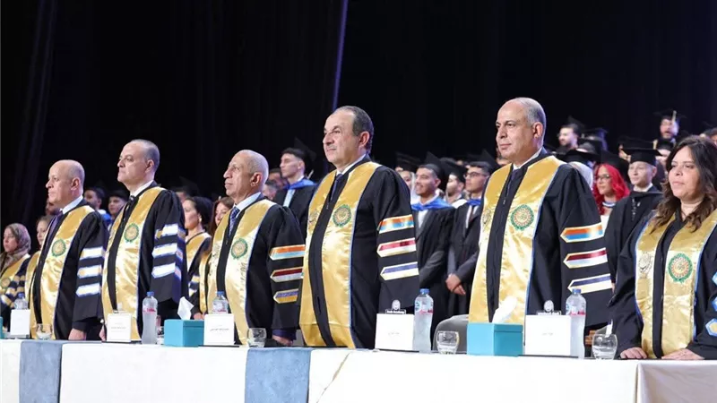محافظ المنيا يشارك في حفل تخريج الدفعة 25 بالأكاديمية البحرية للتكنولوجيا والمعلومات