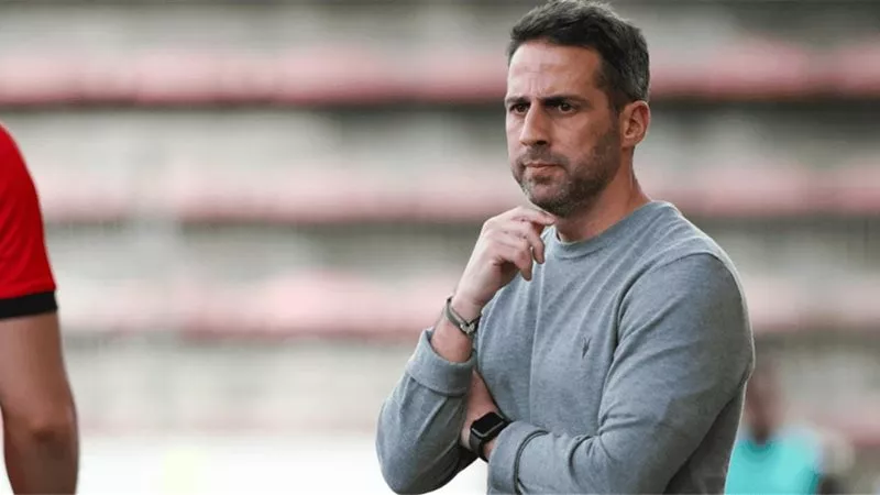 فيريرا يحسم قائد الجبهة اليسرى في الزمالك بين شيكو بانزا وأدم كايد