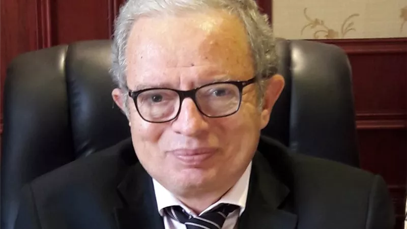 نائب رئيس الوزراء يهنئ البابا تواضروس الثاني بمناسبة عيد القيامة المجيد