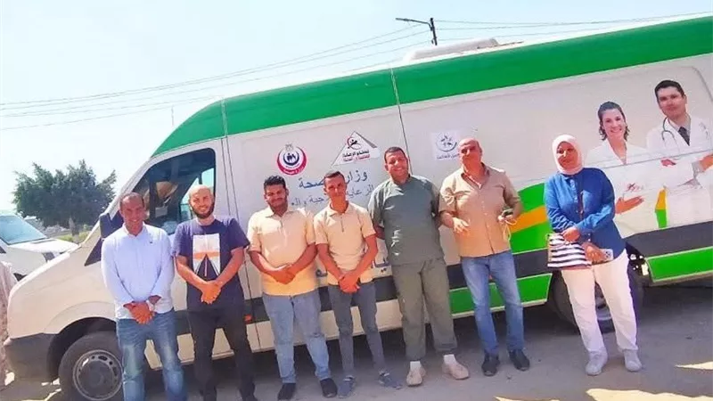  توقيع الكشف الطبي المجاني وصرف العلاج على الفي مريض بقرية اكياد في الشرقية 