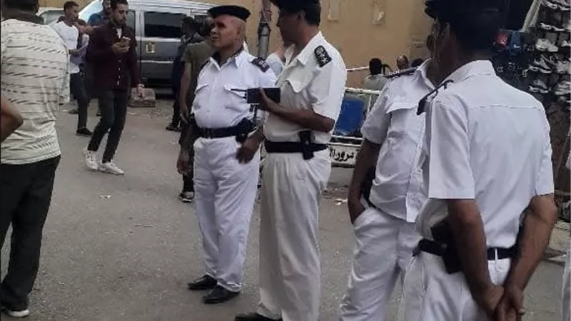 بالتنسيق مع شرطة المرافق.. حملات للقضاء على كافة المظاهر العشوائية بالشرقية | صور 