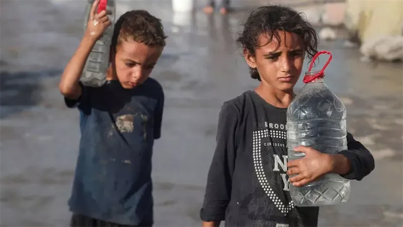 بعد الحرب والمجاعة .. كارثة إنسانية جديدة تضرب  قطاع غزة