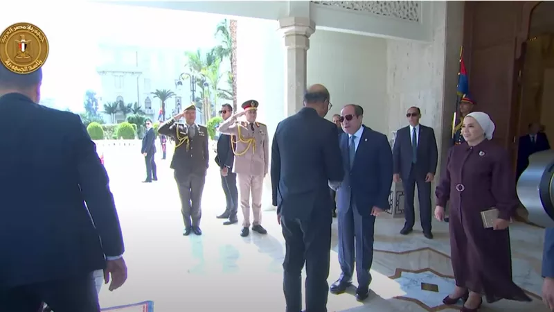 رئيس سنغافورة والرئيس السيسي يشهدان توقيع مذكرات تفاهم لتعزيز التعاون الثنائي| فيديو
