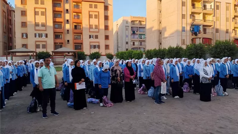 تعليم الفيوم يفصل طلاب 15 يومًا بعد تطاولهم على مدير مدرسة 