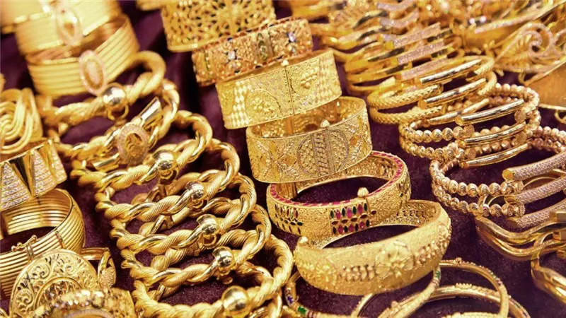 «آي صاغة»: الذهب يتراجع عالميًا ومحليًا بعد تسجيله أعلى مستوى في تاريخه