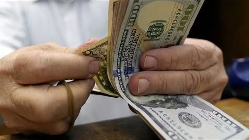 خلال 24 ساعة.. ضبط قضايا نقد أجنبي بقيمة 6 مليون جنيه في حملات أمنية