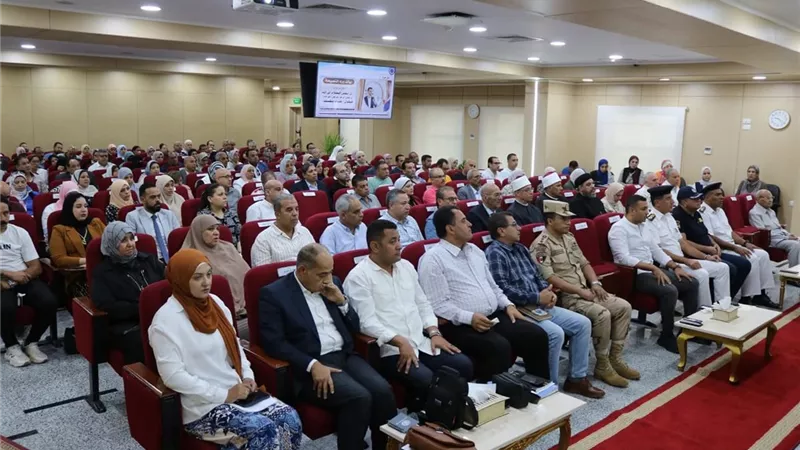 المصريين الأحرار بالسويس يطرح مبادرات خدمية جديدة.. والمحافظ يستجيب فورا لدعم الطلاب