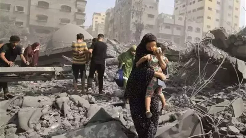 إسرائيل تعلن إجلاء أكثر من 700 ألف فلسطيني من مدينة غزة 