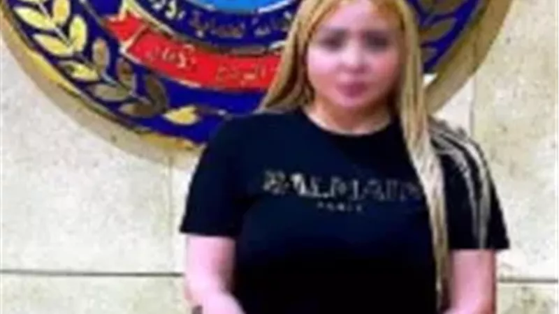 الراقصة بوسى تعارض في حكم حبسها سنة و6 أشهر فى إتهامها بنشر الفسق والفجور 