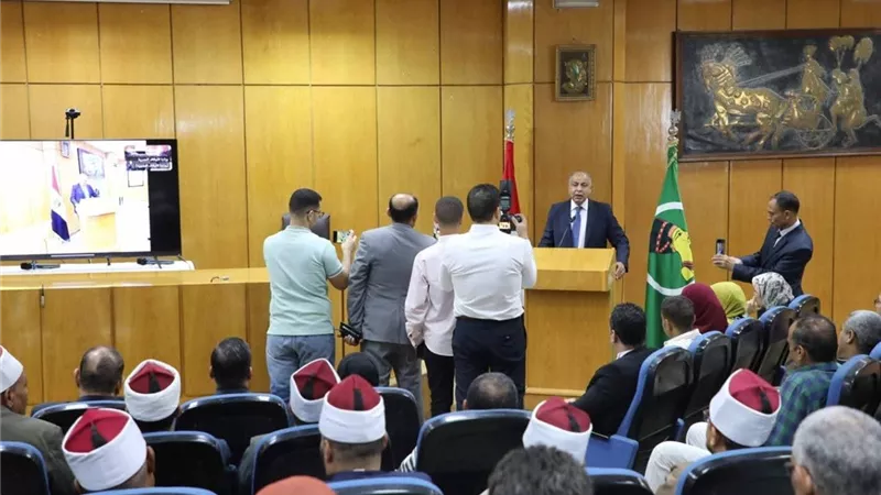 محافظ المنيا يطلق مبادرة “صحح مفاهيمك” لنشر الفهم الصحيح للدين ودعم الهوية الوطنية