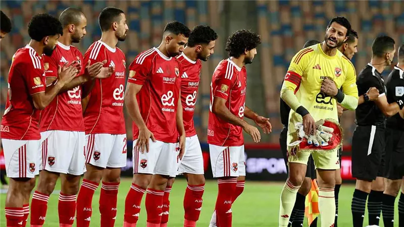 نجم الأهلي يشترط أكثر من 