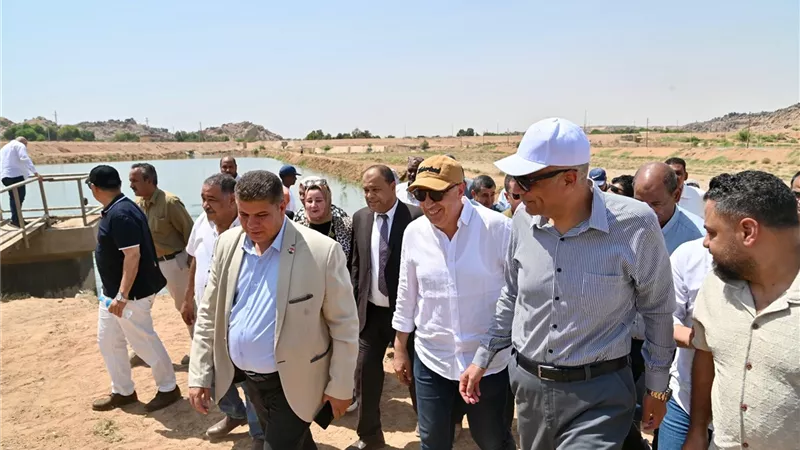 في إطار زيارته لأسوان.. وزير الري يتفقد المفرخ السمكي بمنطقة الشلال