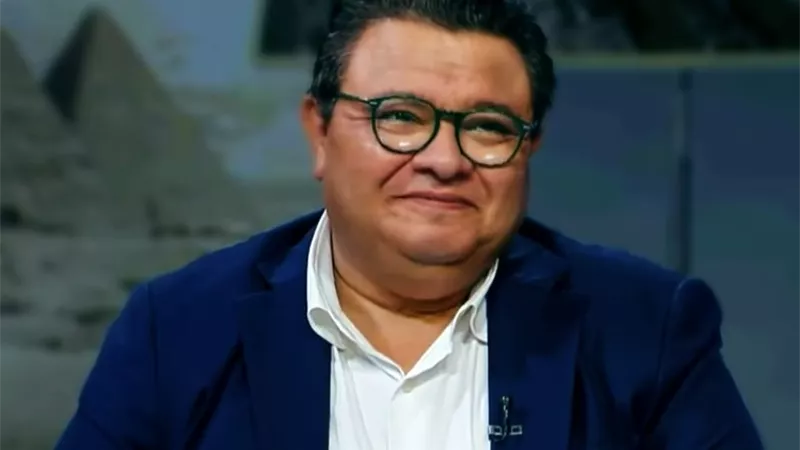 بدون ذكر أسباب.. خالد جلال يعلن توقف مسرحيته حواديت لمدة 10 أيام