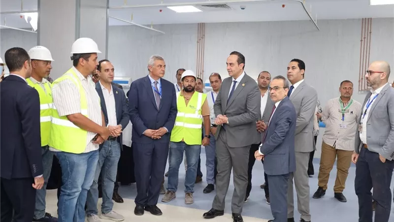 التأمين الصحي الشامل .. رئيس جامعة المنيا يعقد لقاءً مع رئيس إدارة الهيئة العامة للرعاية الصحية