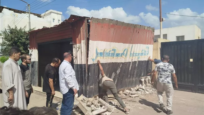 رئيس مدينة الحامول: تنفيذ إزالة لحالات تعدٍ على أراضي أملاك الدولة 